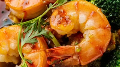 Honey Garlic Butter Shrimp and Broccoli Recipe